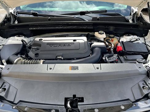 Used 2022 Buick Envision Essence w/ Sport Touring Package FWD image 32
