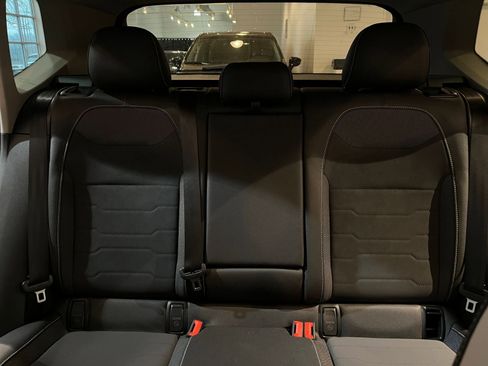 Used 2025 Volkswagen Taos SE image 38