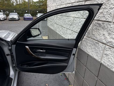 Used 2015 BMW 328i Sedan image 29