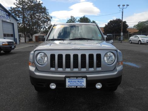 Used 2016 Jeep Patriot Sport w/ Power Value Group AWD/4WD image 4