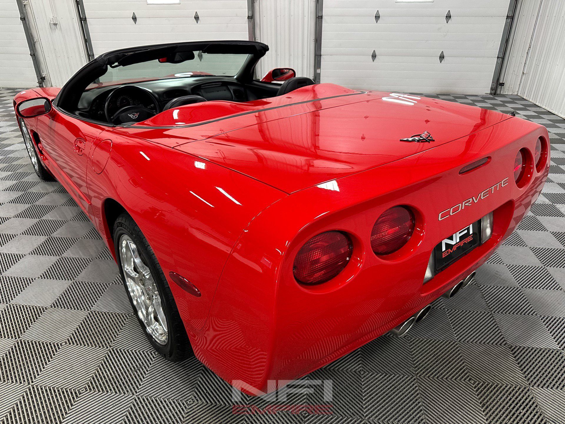 Used 2002 Chevrolet Corvette Coupe w/ Preferred Equipment Group2 RWD image 18