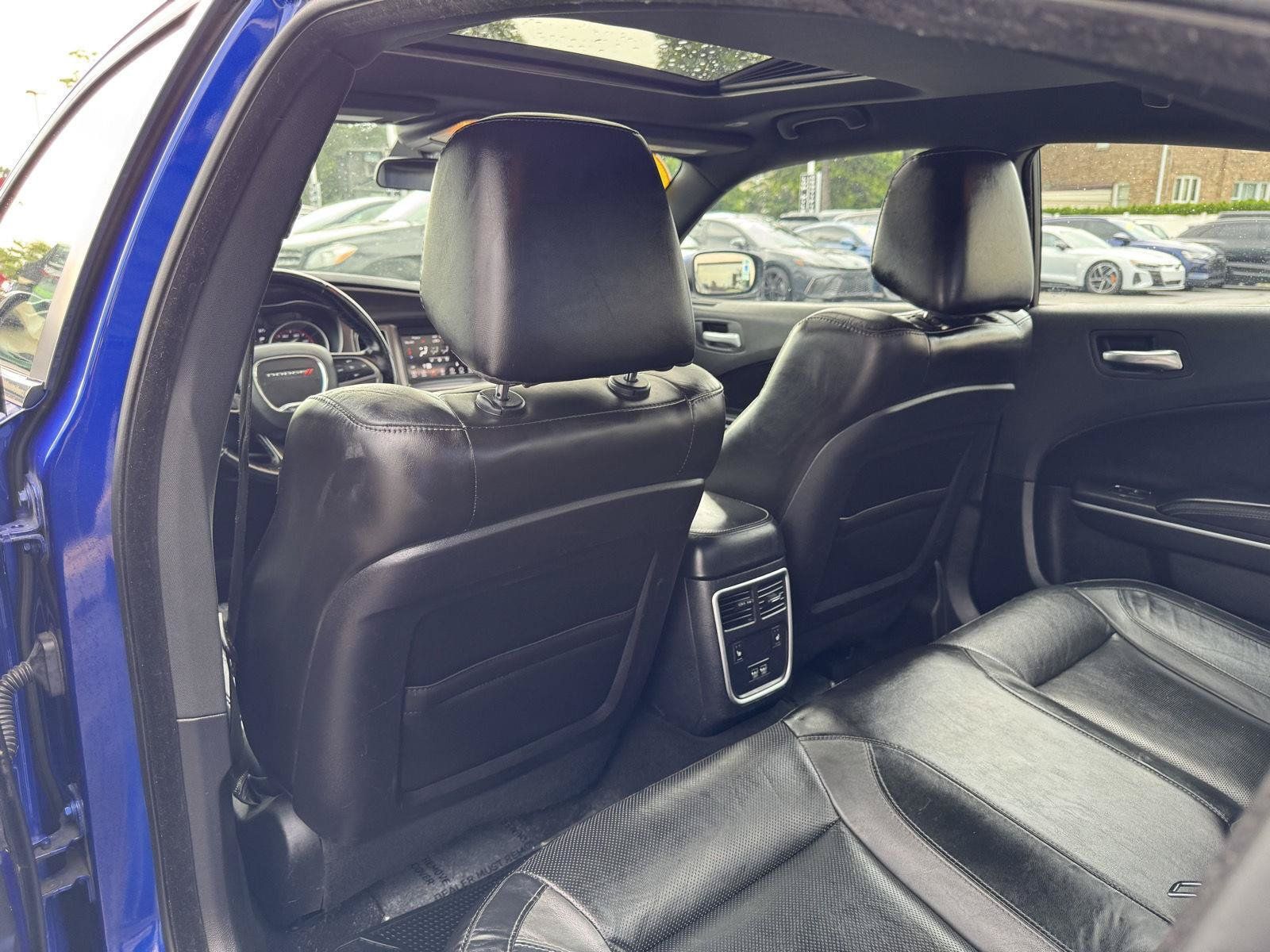Used 2021 Dodge Charger SXT w/ Leather Interior Group RWD image 30