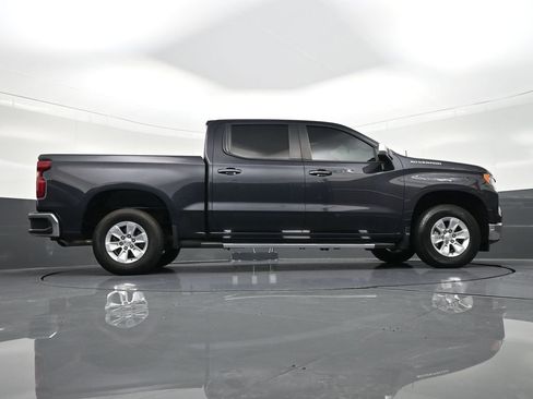 Used 2023 Chevrolet Silverado 1500 LT image 29