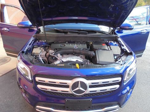 Used 2020 Mercedes-Benz GLB 250 4MATIC w/ Premium Package image 35