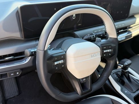 Certified 2025 Kia K4 GT-Line w/ GT-Line Premium Package image 8