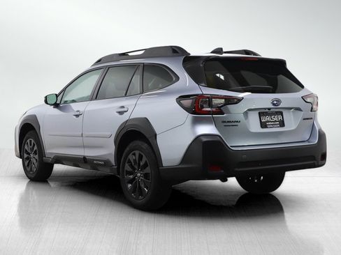 Used 2023 Subaru Outback Onyx Edition image 3