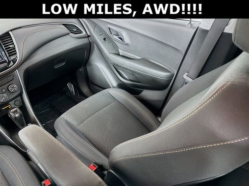 Used 2019 Chevrolet Trax LS w/ Tint and Cruise Package image 23