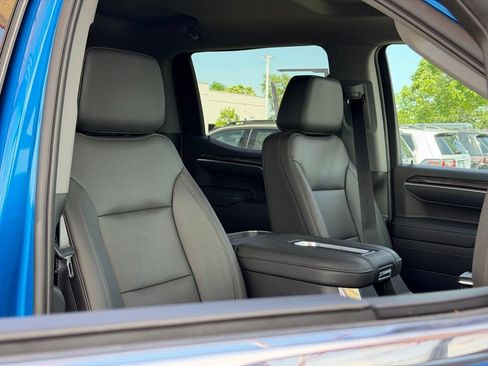 Used 2022 Chevrolet Silverado 1500 LTZ w/ LTZ Convenience Package II AWD/4WD image 39