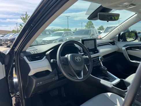 Used 2025 Toyota RAV4 XLE Premium FWD image 23