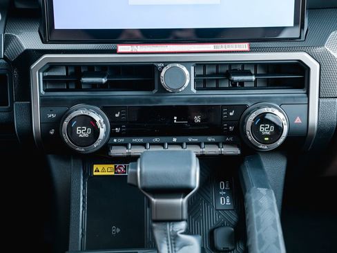 Certified 2020 Toyota 4Runner SR5 Premium w/ Moonroof Package image 23