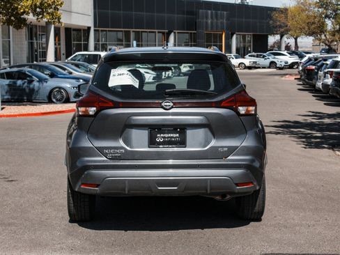 Used 2024 Nissan Kicks SR FWD image 6