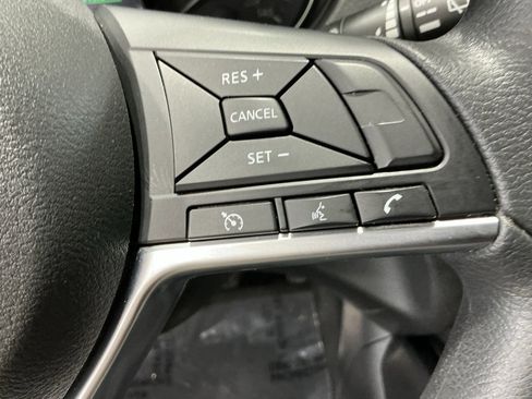 Used 2021 Nissan Rogue Sport S image 12