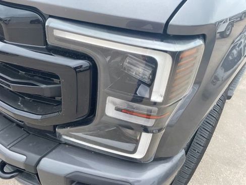 Used 2022 Ford F250 Lariat w/ Black Appearance Package AWD/4WD image 6