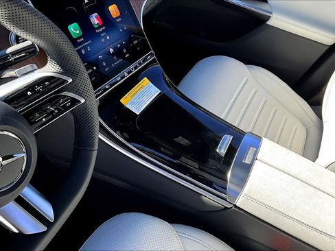 Used 2026 Mercedes-Benz GLC 300 GLC 300 image 16