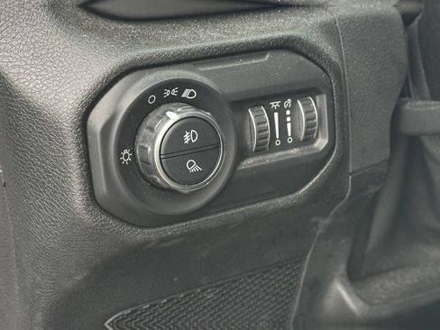 Used 2021 Jeep Gladiator Sport AWD/4WD image 18
