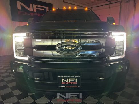 Used 2019 Ford F250 Lariat w/ Lariat Ultimate Package image 53