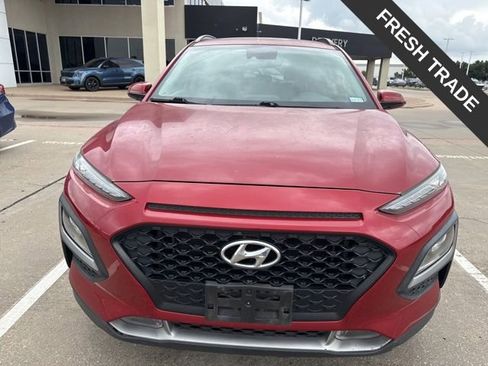 Used 2019 Hyundai Kona SEL w/ SEL Tech Package 02 FWD image 2