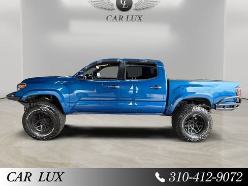Used 2018 Toyota Tacoma Limited AWD/4WD image 2