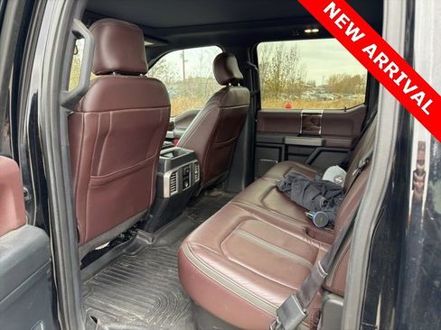 Used 2016 Ford F150 Platinum w/ Equipment Group 701A Luxury image 10