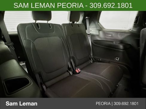 New 2025 Jeep Grand Cherokee L Laredo image 27