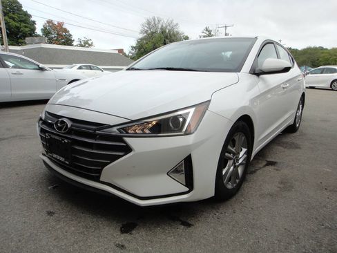 Used 2020 Hyundai Elantra Value Edition w/ Cargo Package (C1) FWD image 1