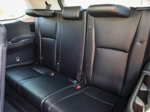 Certified 2024 Toyota Grand Highlander AWD image 9