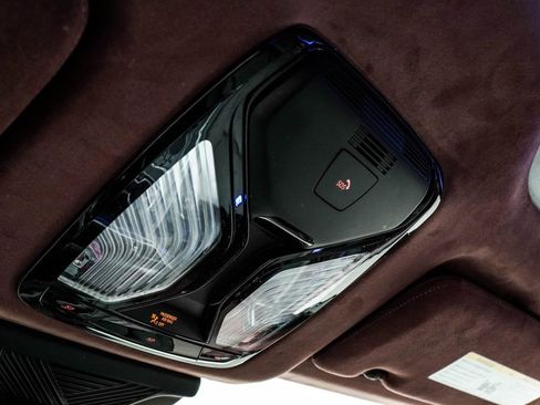 Used 2023 BMW XM image 38