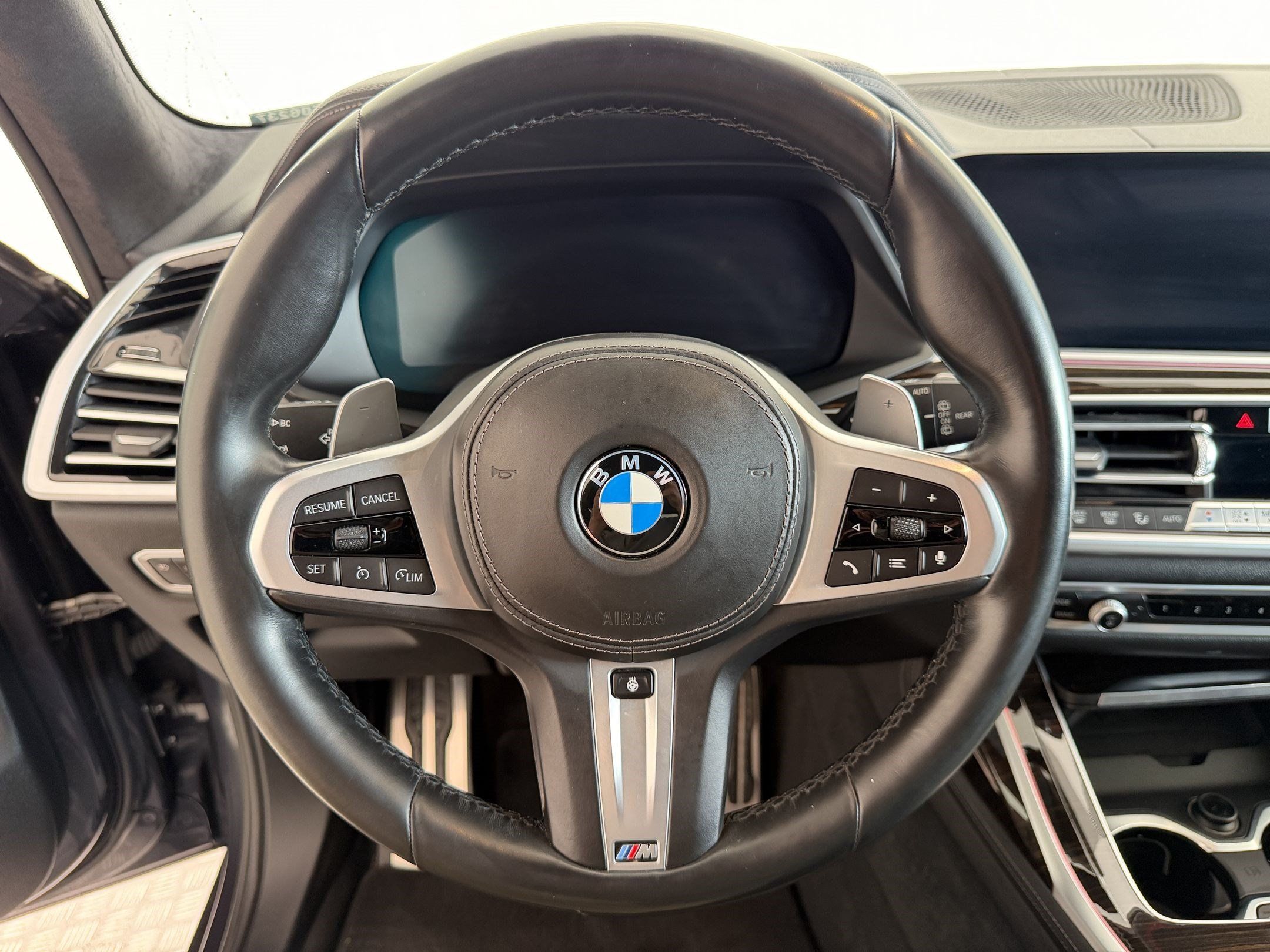 Used 2021 BMW X7 M50i w/ Executive Package AWD/4WD image 11