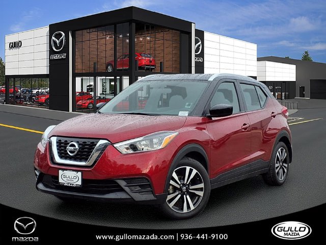 Used 2019 Nissan Kicks SV FWD image 1
