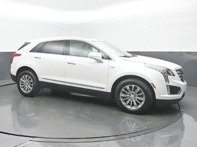 Used 2017 Cadillac XT5 Luxury w/ Driver Awareness Package AWD/4WD image 7