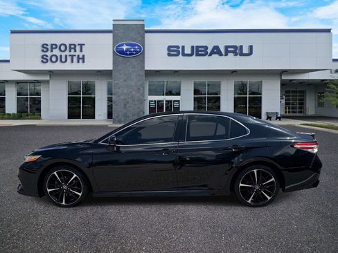 Used 2020 Toyota Camry XSE FWD image 7