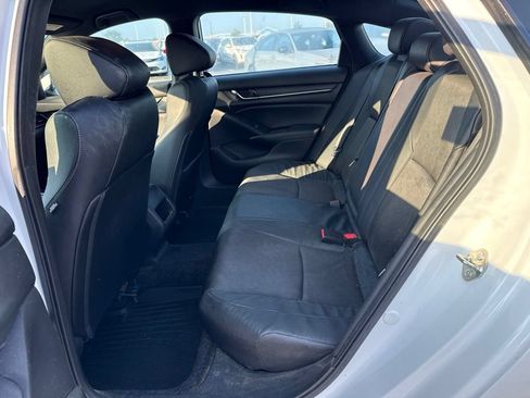 Used 2019 Honda Accord Sport image 13