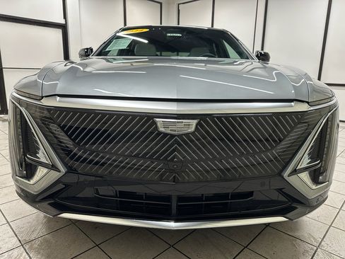 Used 2024 Cadillac Lyriq Luxury w/ LPO, Floor Liner Package image 12