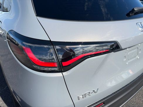 Certified 2025 Honda HR-V Sport image 16