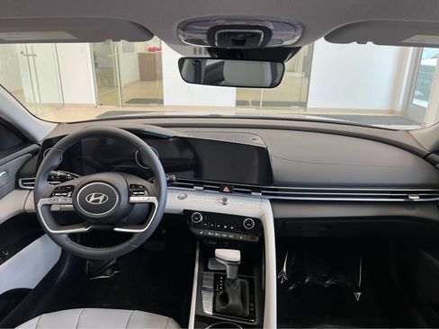 New 2026 Hyundai Elantra Limited image 25