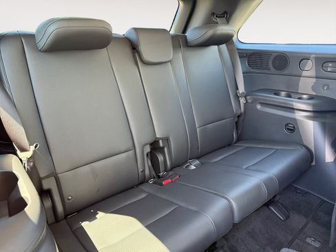 Certified 2026 Hyundai Palisade Limited AWD/4WD image 18