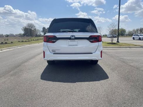 New 2026 Honda Odyssey EX-L image 4