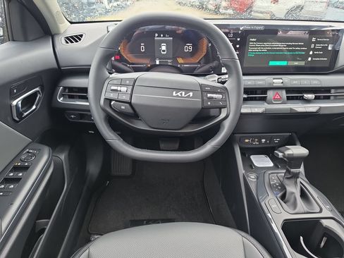 New 2026 Kia K4 EX FWD image 13