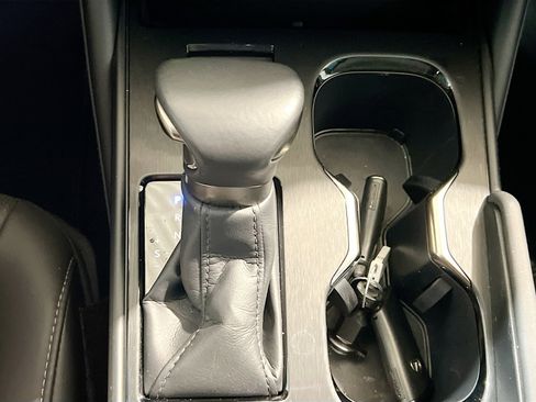 Used 2025 Lexus ES 300h w/ Premium Package image 13