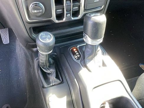 Used 2024 Jeep Wrangler Unlimited w/ Convenience Group image 17