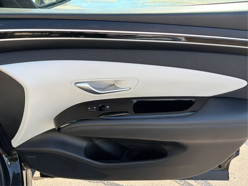 Certified 2024 Hyundai Tucson Limited AWD/4WD image 22