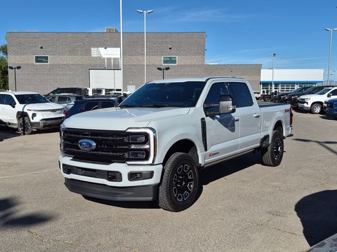 Used 2026 Ford F350 Platinum AWD/4WD image 8