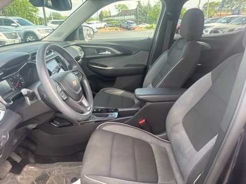 Certified 2021 Chevrolet TrailBlazer LT w/ Convenience Package FWD image 7