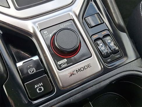 Used 2022 Subaru Forester Premium image 18