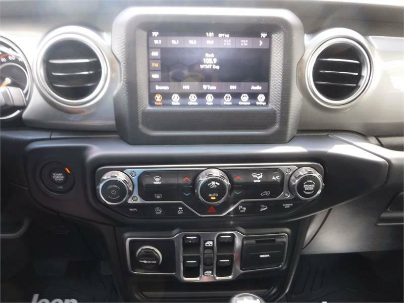 Used 2019 Jeep Wrangler Unlimited Sahara w/ Safety Group AWD/4WD image 9