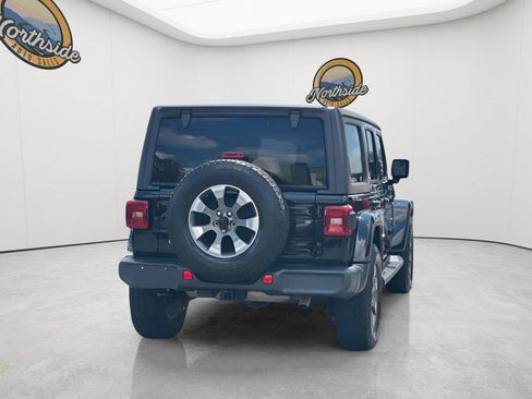 Used 2020 Jeep Wrangler Unlimited Sahara w/ Dual Top Group AWD/4WD image 7