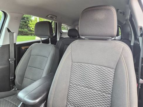 Used 2021 GMC Terrain SLE w/ Driver Convenience Package AWD/4WD image 16
