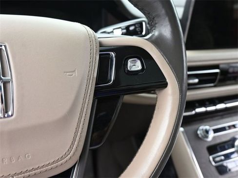 Used 2021 Lincoln Aviator Reserve w/ Equipment Group 201A image 34