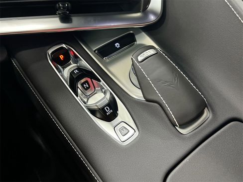 Used 2025 Chevrolet Corvette Stingray Coupe w/ 1LT image 17