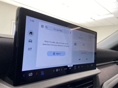 Used 2025 Ford Explorer Platinum w/ LUX Leather Package image 26